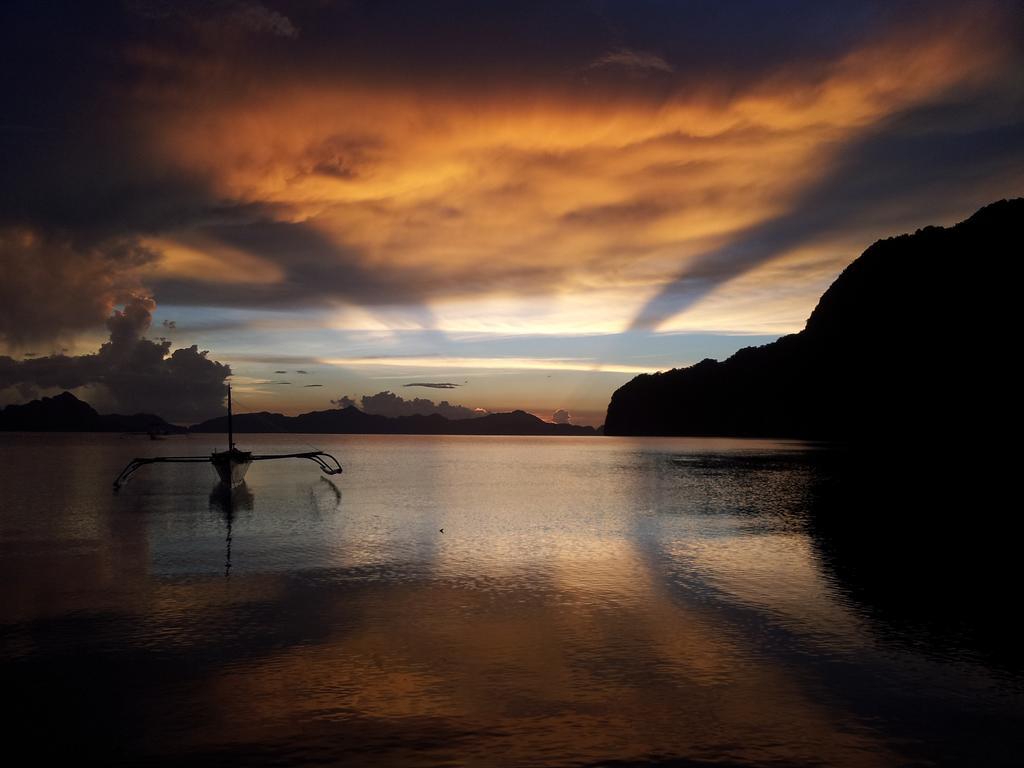 Buena'S Haven Travelodge El Nido Exterior photo